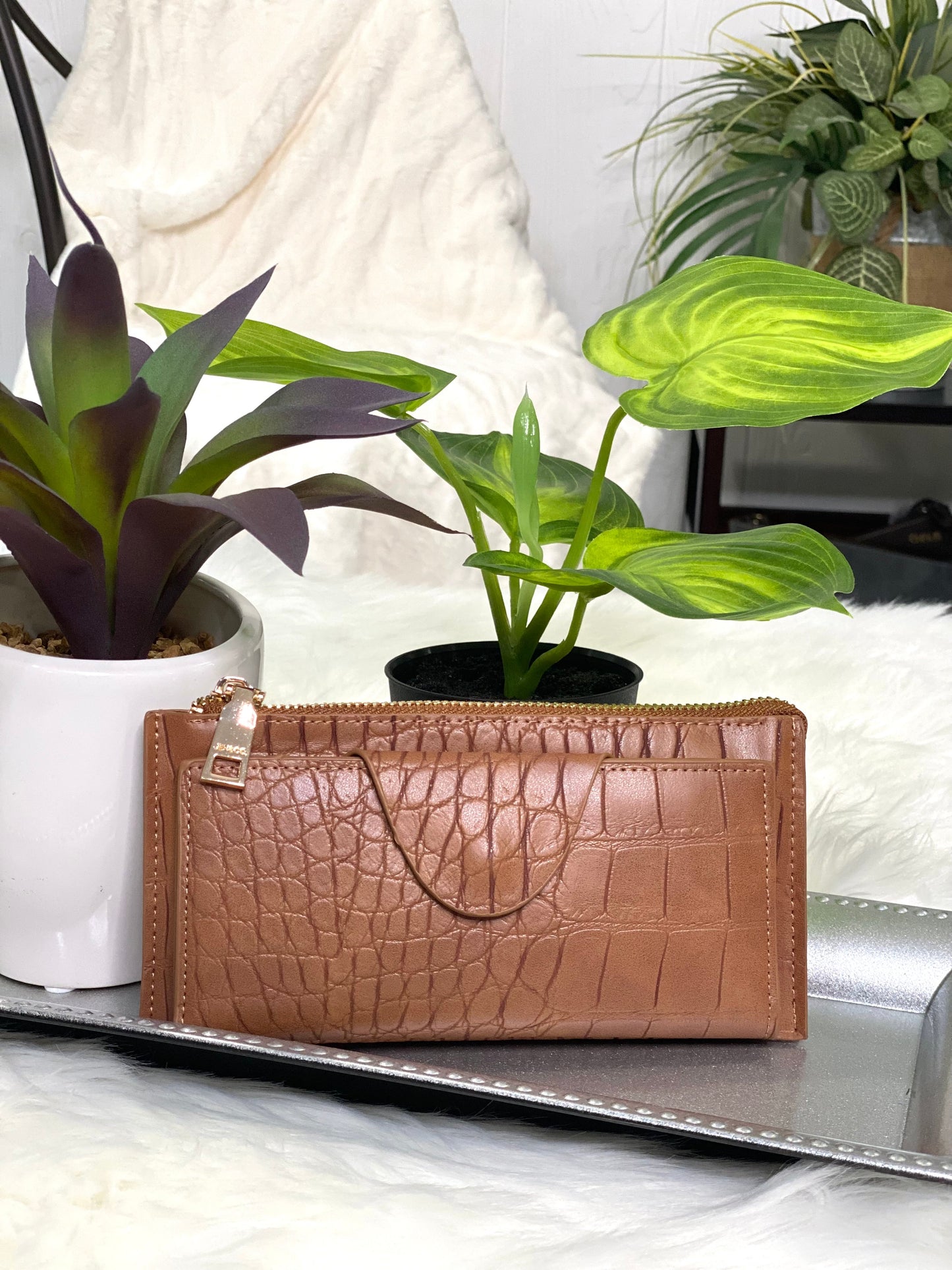 Kyla Wallet/Wristlet in Crocodile Brown