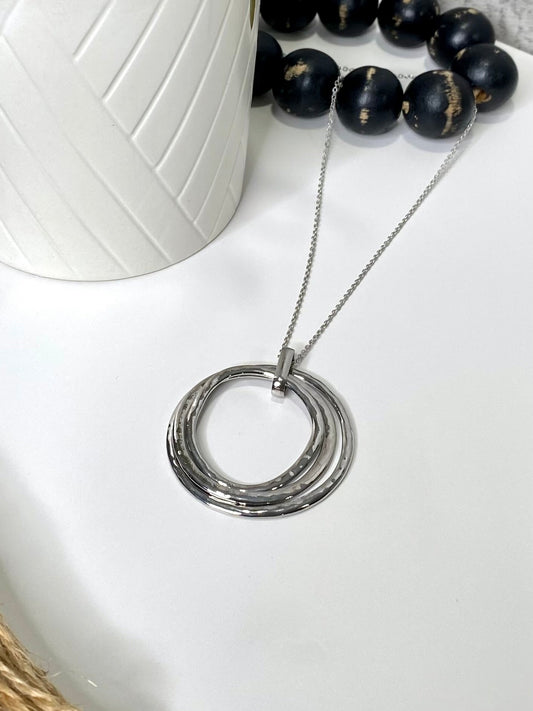 Hammered Metal Tri Circles Pendant Long Necklace in Silver