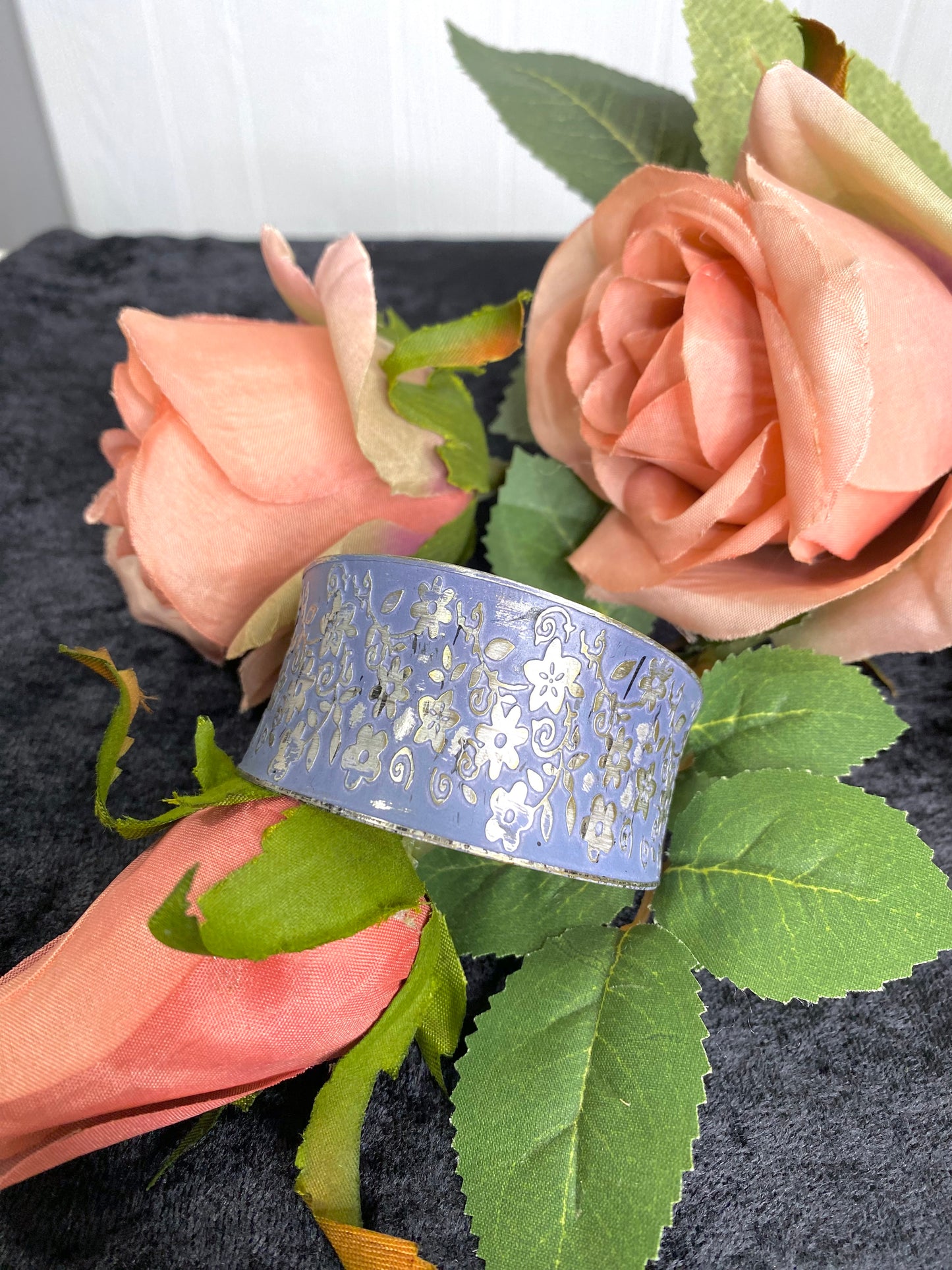 Silver Patina Bracelet - Blue Small Floral