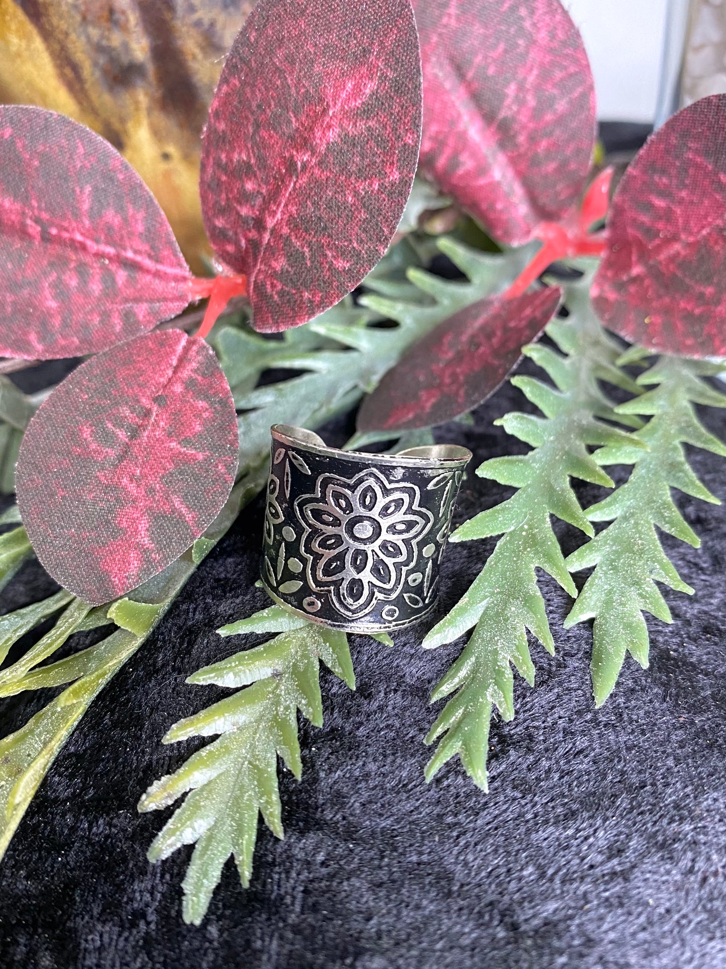 Silver Patina Ring - Black Floral Pattern