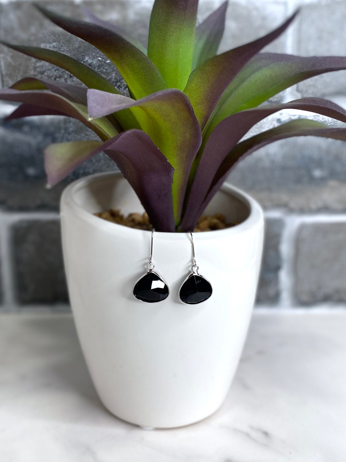 Dew Drop Earrings - Black/Silver