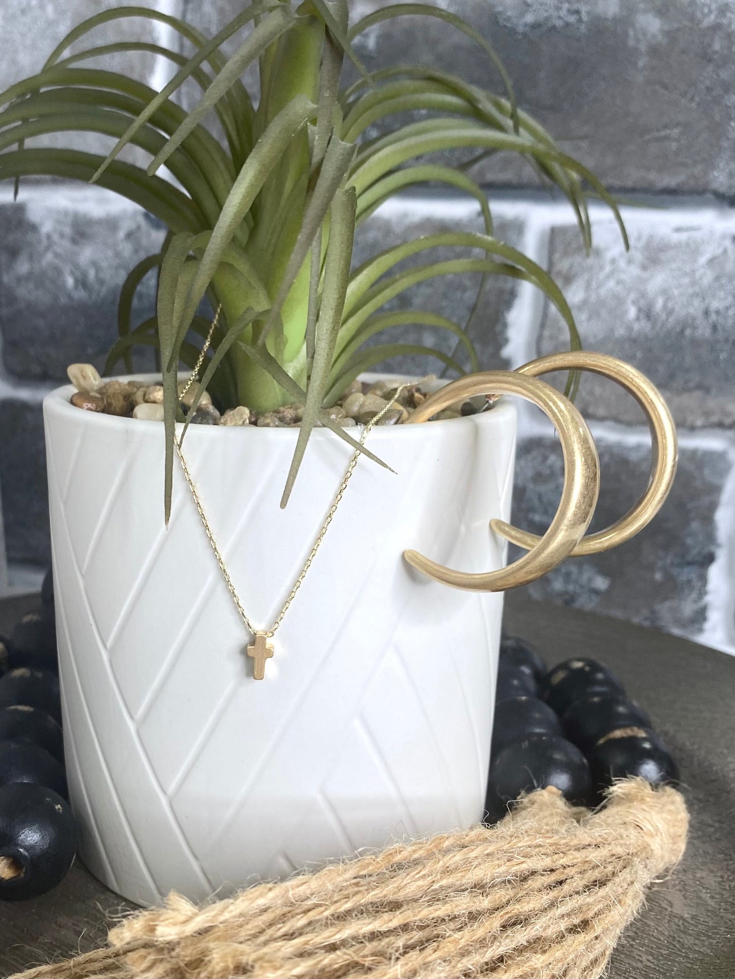 So Perfect Daily Hoop Earrings: Gold