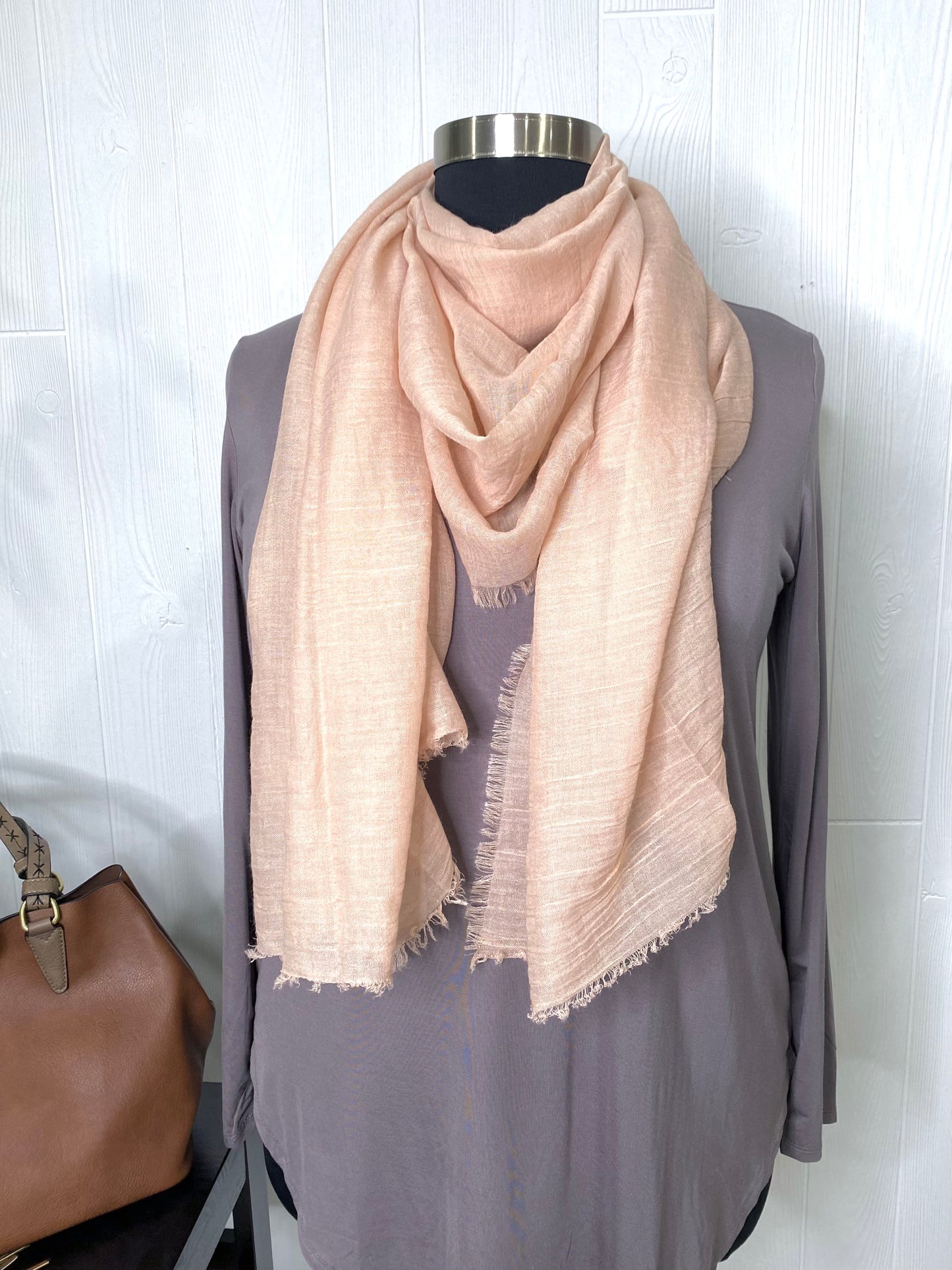 Frayed-Edge Scarf - Pink