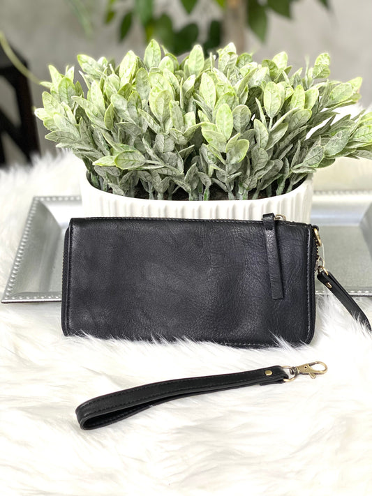 Chloe Wristlet/Wallet in Black