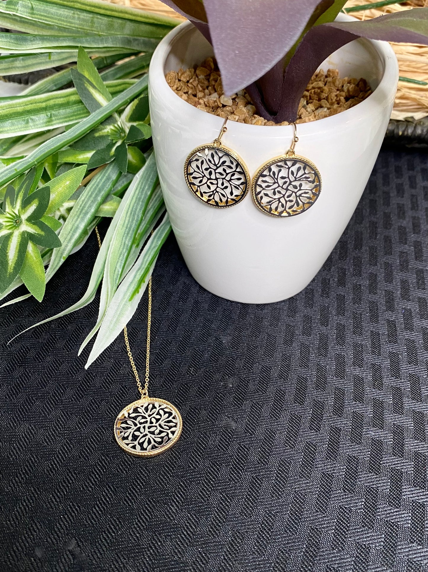 Two-tone Filigree Swirl Dangle Earrings