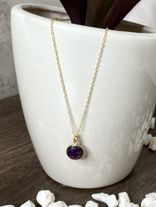 Round Amethyst Necklace in Gold